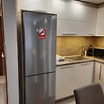 луксозен в комплекс маунтин лейк: смолянски езера Apartment