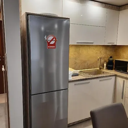луксозен в комплекс маунтин лейк: смолянски езера Apartment