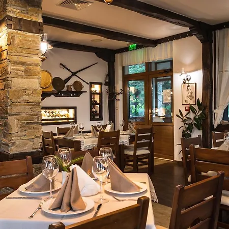 луксозен в комплекс маунтин лейк: смолянски езера Apartment Smolyan