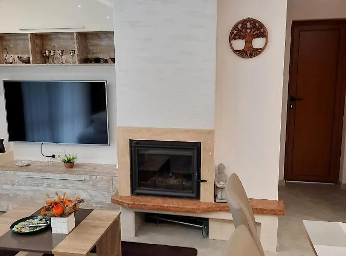 луксозен в комплекс маунтин лейк: смолянски езера Smolyan