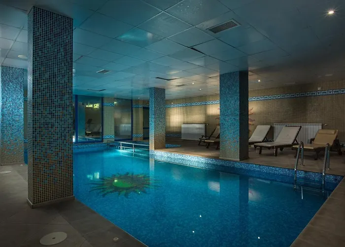 луксозен в комплекс маунтин лейк: смолянски езера Apartment *