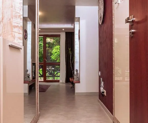 луксозен в комплекс маунтин лейк: смолянски езера Apartment