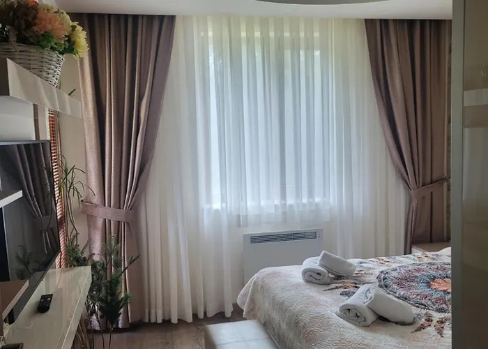 луксозен в комплекс маунтин лейк: смолянски езера Apartment *